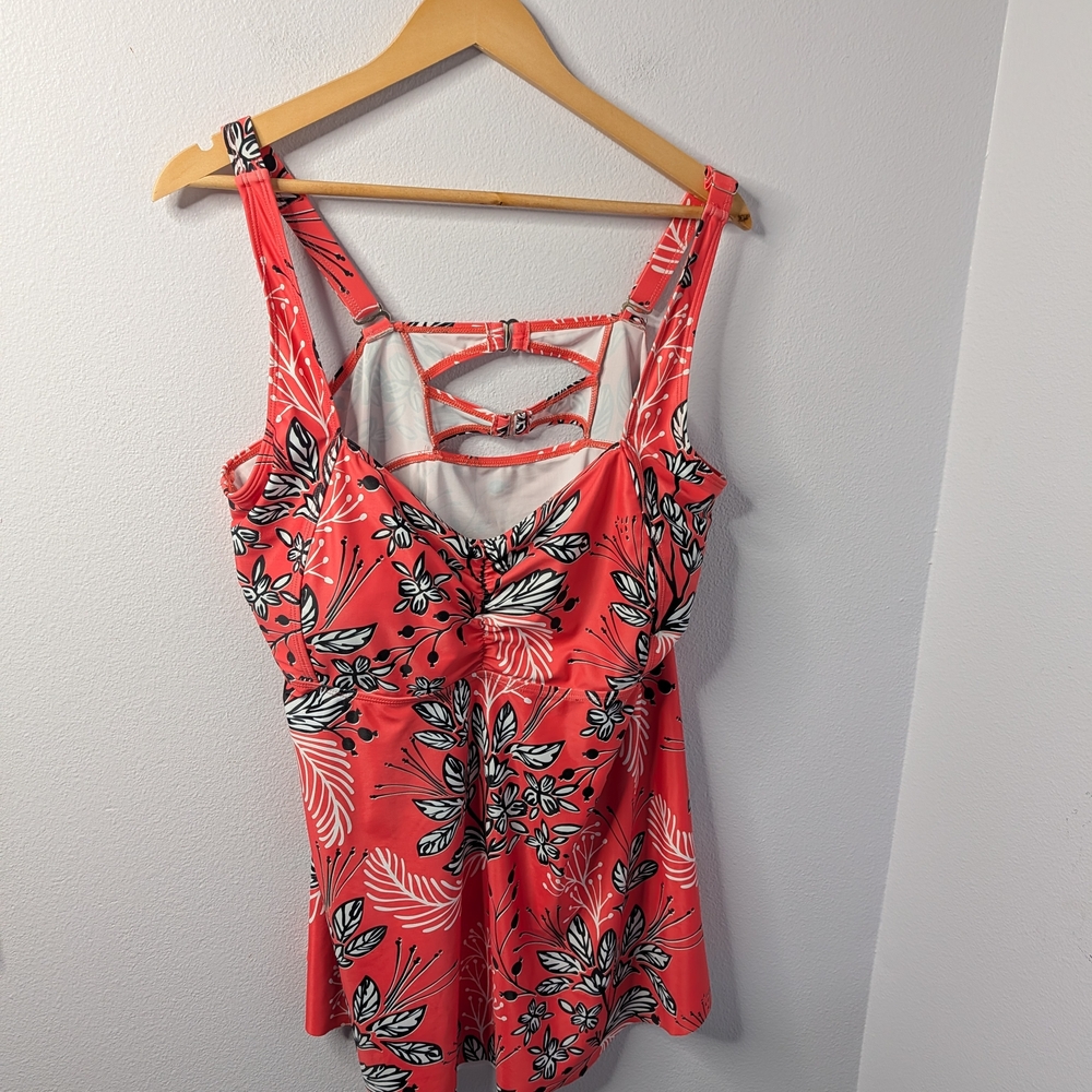 Floral Tankini Swim Top | Size‎ 22W | Adjustable Straps | Coral